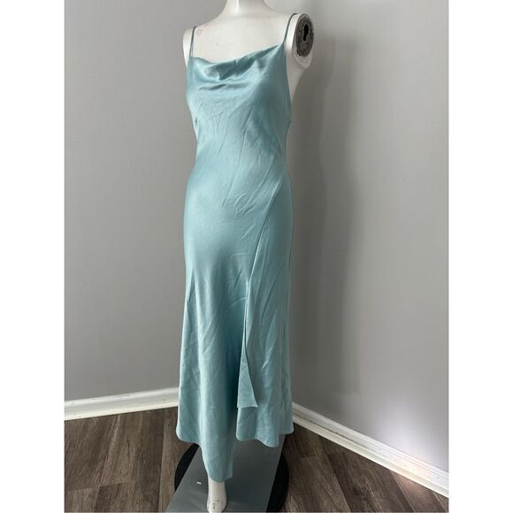 NWT Alice + Olivia Cowl Neck Waterfall Maxi Slip Dress Light Blue Size 2 $395 - Picture 5 of 10